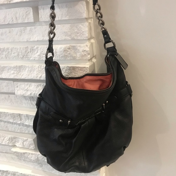 Kenneth Cole Handbags - Kenneth Cole, black leather purse with pink lining